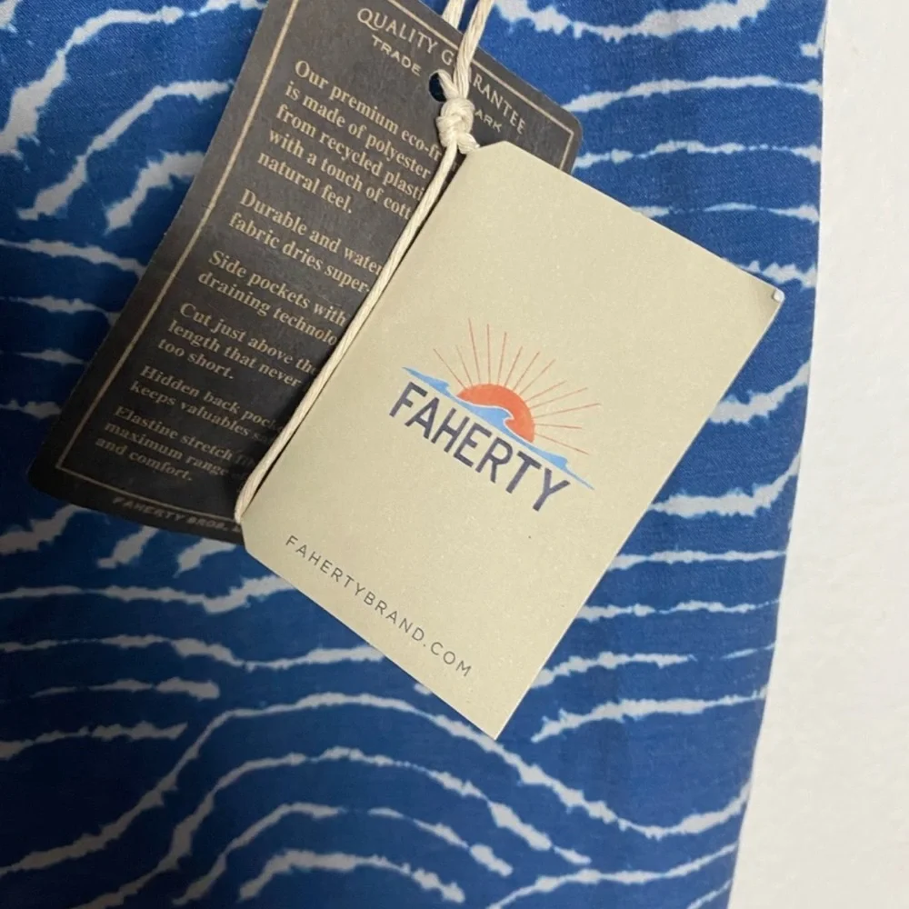 Faherty Classic Boardshort 7” Inseam Wave Dye Navy Men’s 35 shorts NEW
